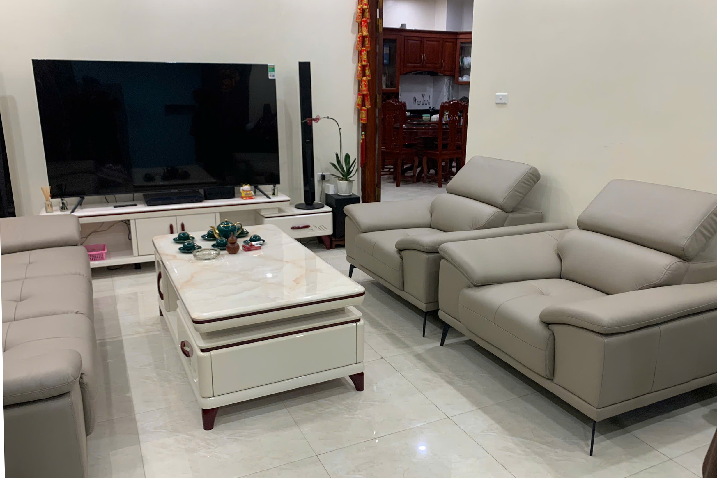 ERADO BÀN GIAO THÀNH CÔNG BỘ GHẾ SOFA SANG TRỌNG GIA ĐÌNH CÔ NHUNG Ở HÀ NỘI